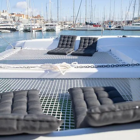 Seaview Suites Marina Botel