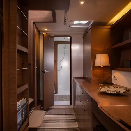 Bådhotel Seaview Suites Marina *
